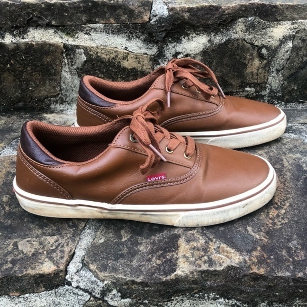 Levi’s Miles Tumbled Wax Sneakers